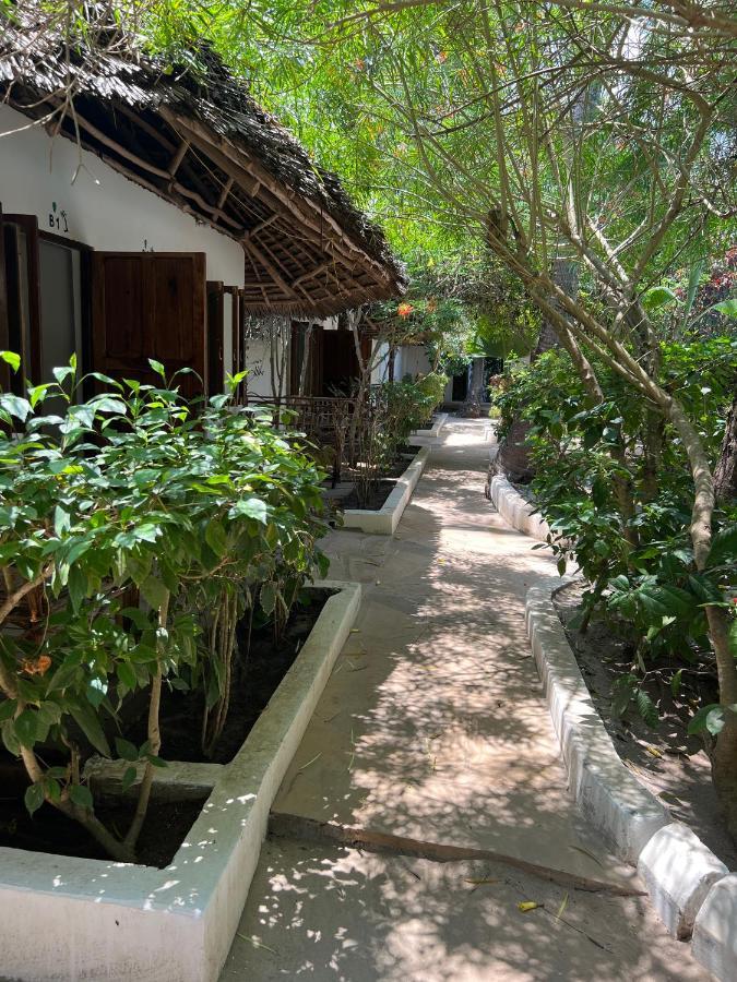 Sky&Sand Zanzibar Beach Resort Pwani Mchangani Exterior foto