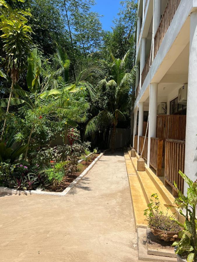 Sky&Sand Zanzibar Beach Resort Pwani Mchangani Exterior foto
